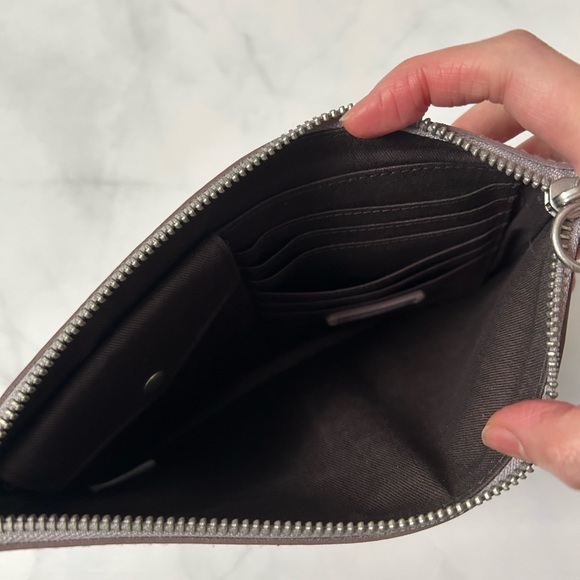 Madewell “The Pouch Clutch” - Picture 6 of 10